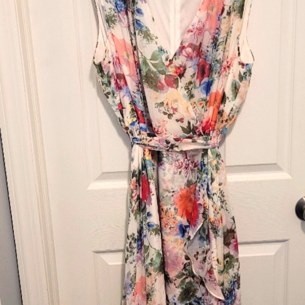 Gabby Skye Floral Maxi